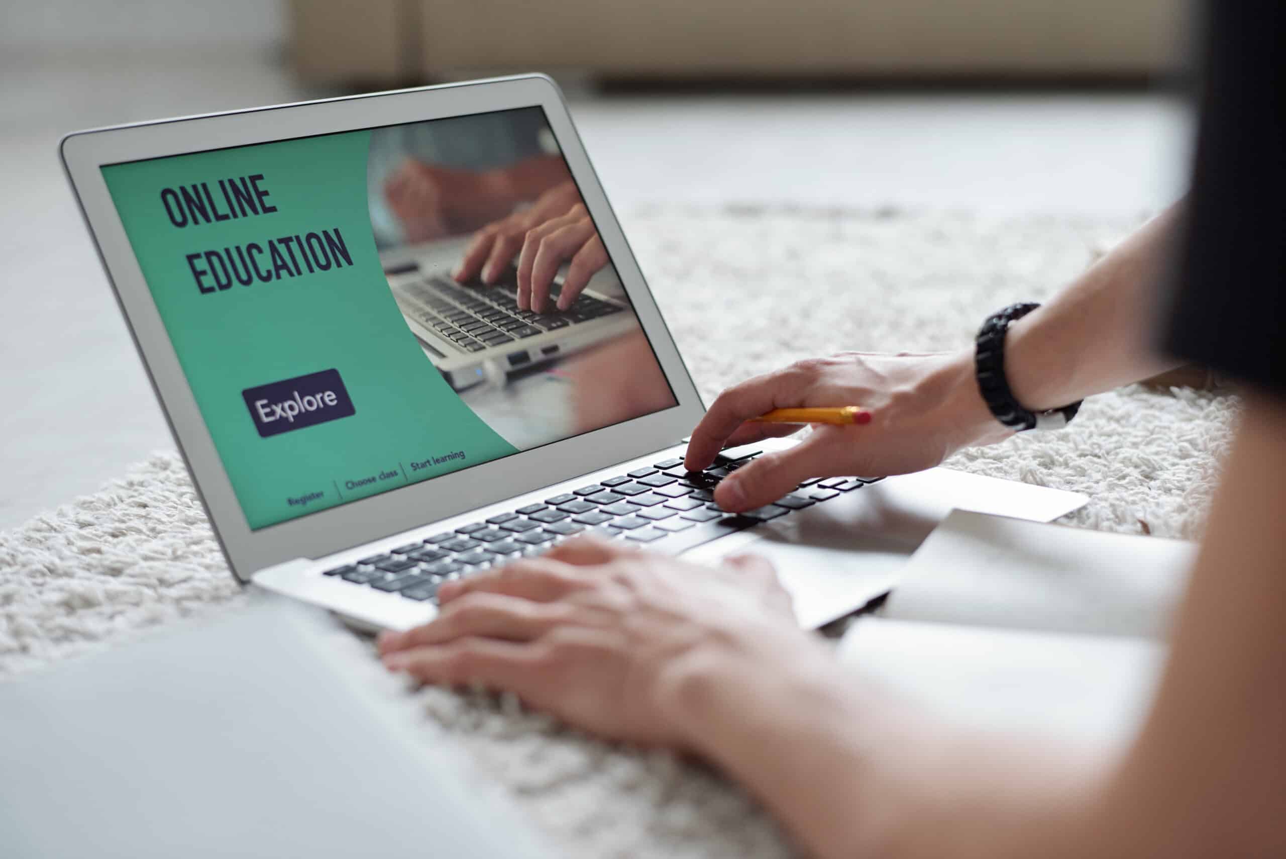 انشاء منصات تعليم الكتروني